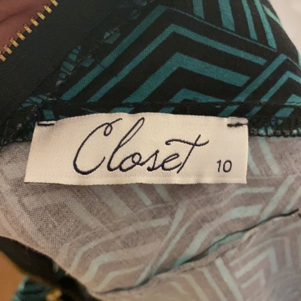 Closet London Green Black Sleeveless Collared Back Zip Top Size 10 - Picture 6 of 7